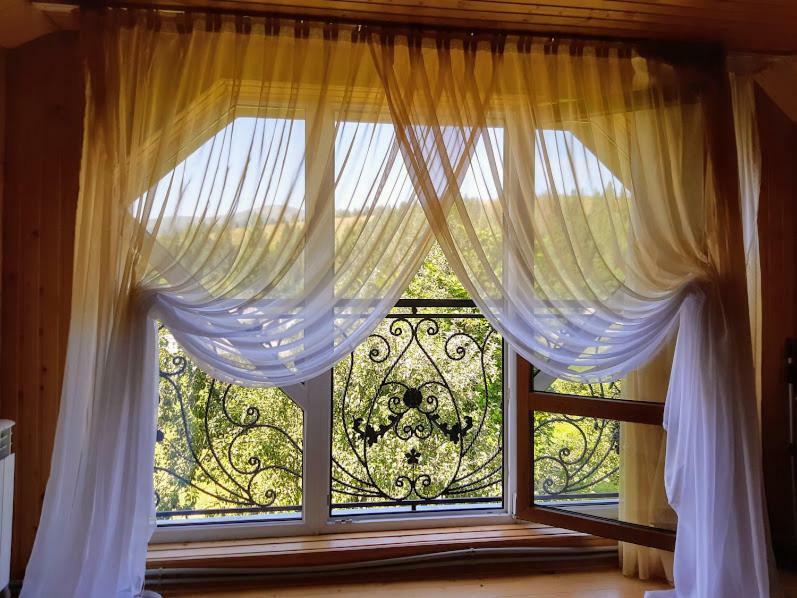Gostynna Rodyna Hotel Izki Ngoại thất bức ảnh